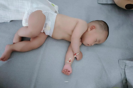 沈丘宝宝发烧可以喝牛奶吗